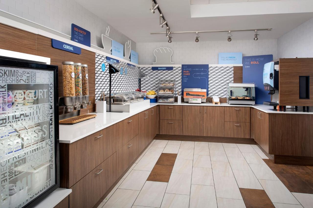 Holiday Inn Express Knoxville-Strawberry Plains By Ihg Esterno foto