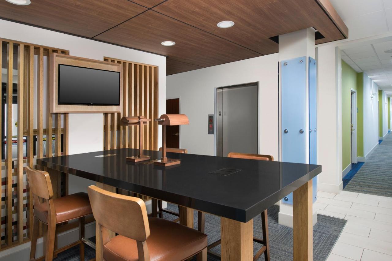 Holiday Inn Express Knoxville-Strawberry Plains By Ihg Esterno foto